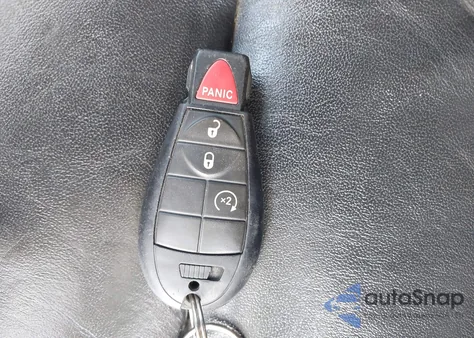 2011 Jeep Grand Cherokee Laredo from USA, damaged, VIN 1J4RR4GGXBC703169